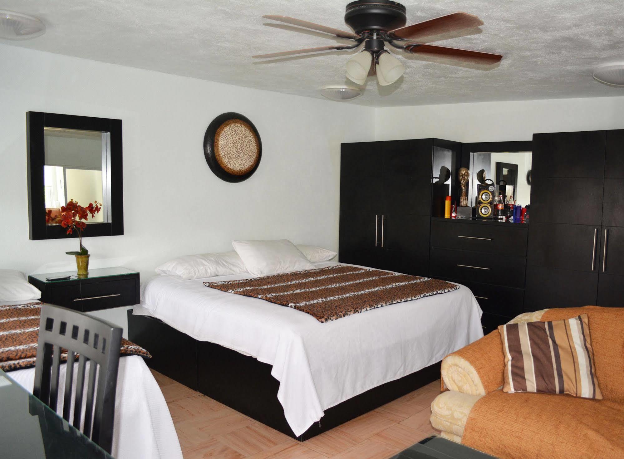 Residencia Sofia Hotel Querétaro Buitenkant foto